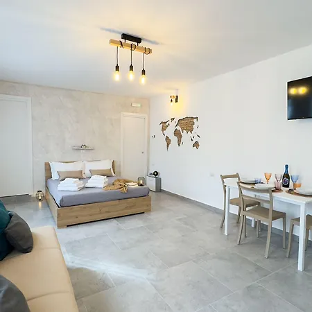 The Grey Apartment *